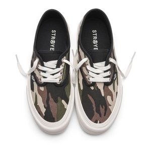 NWT Straye Gower Camo Cream Sneakers Shoes Women’s size 8